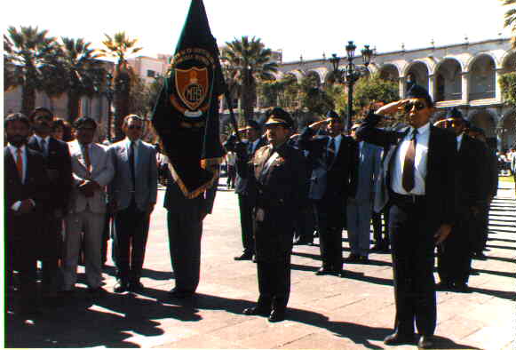 FOTO5.JPG (26728 bytes)